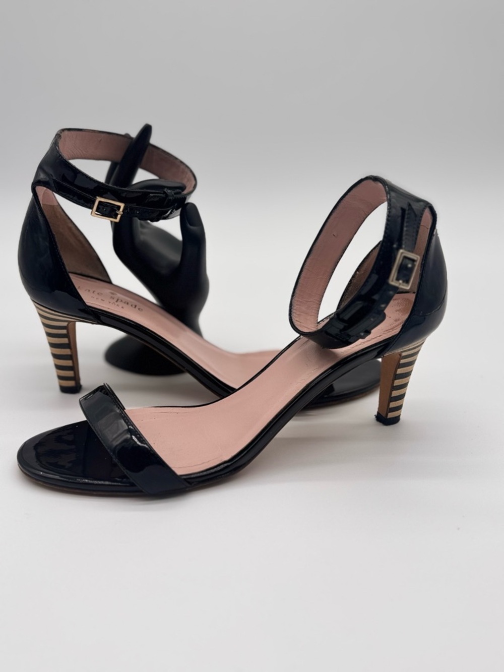 KATE SPADE 'ELSA' Black Patent Leather Ankle Strap Heels Sandal Sz 8  1/2B Italy